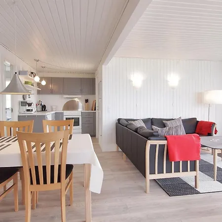 Bertold - 20m From The Sea By Interhome Assens