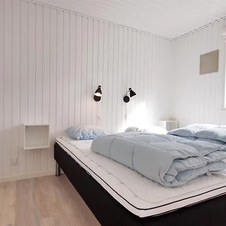Bertold - 20m From The Sea By Interhome 度假居 *